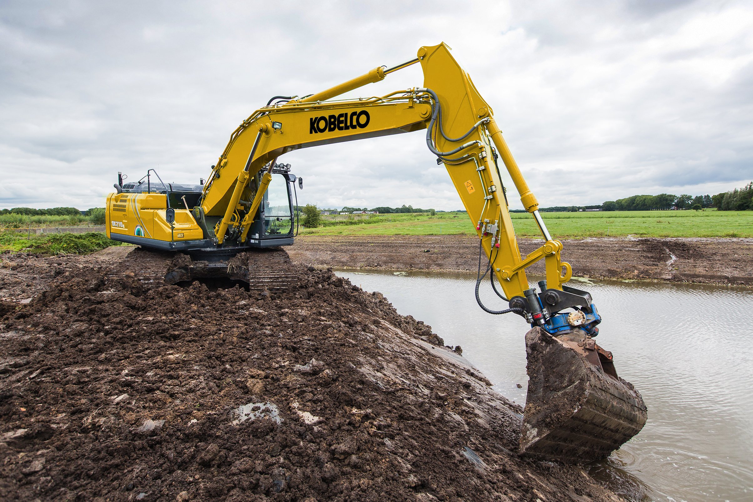 Kobelco SK 210 LC 10 Ficha Tecnica Especificaciones 2015 2019